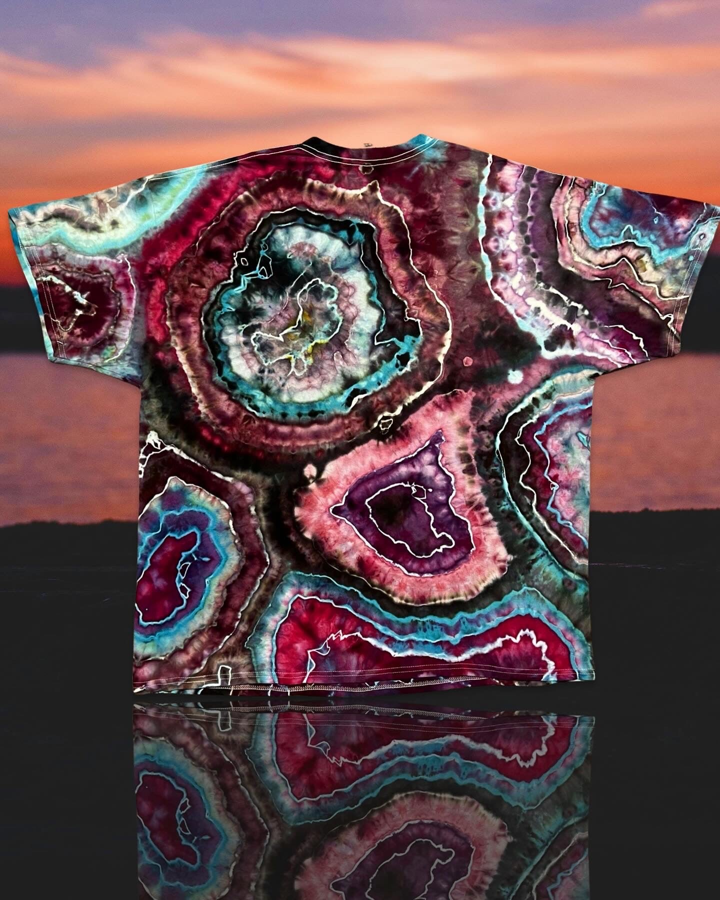 XXL Nebula Geode Tee