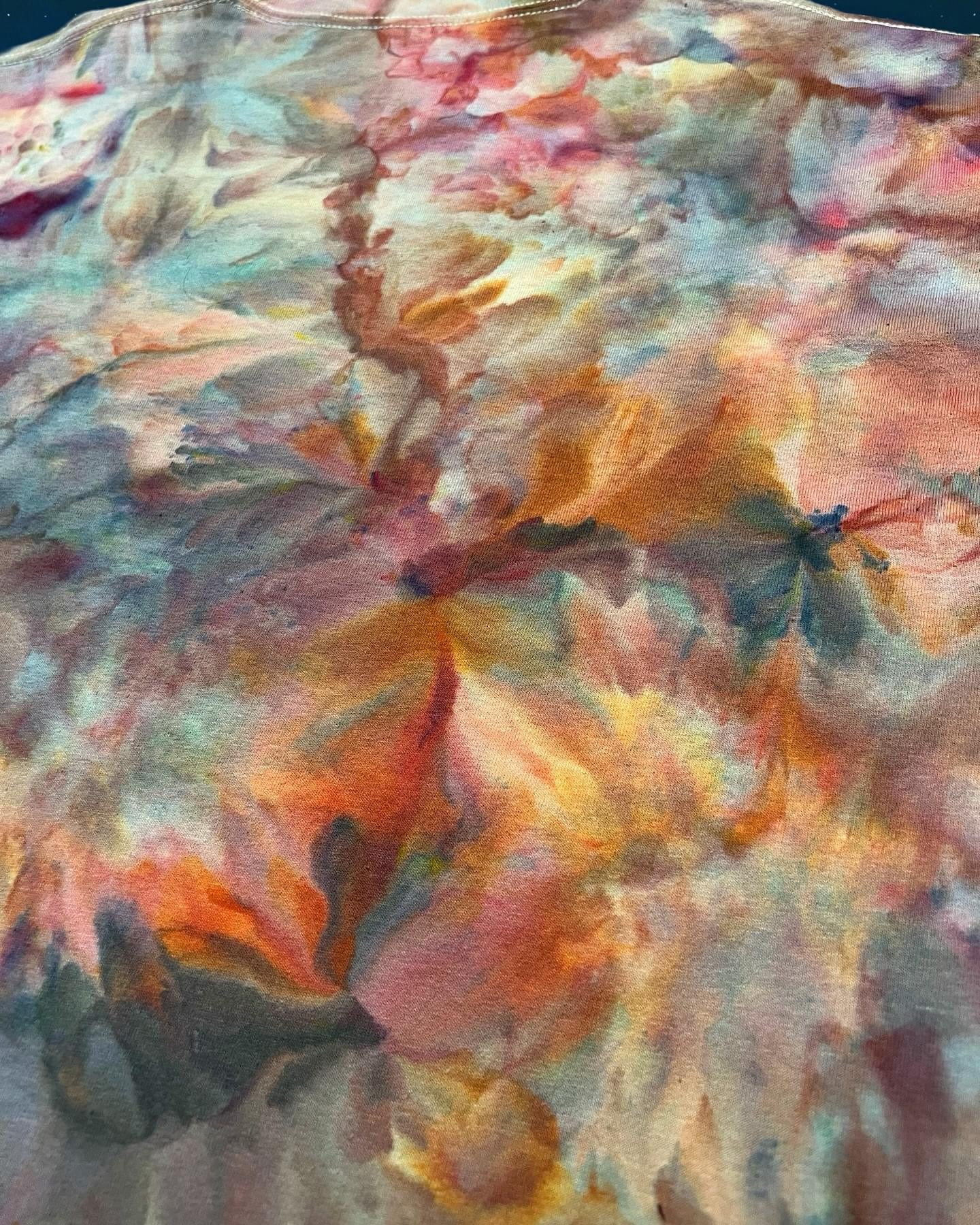 L Equinox Watercolor Tee