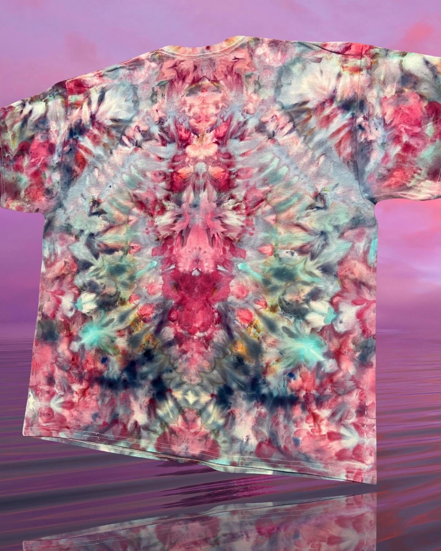 XXL Emergent Flux Mindflow Tee