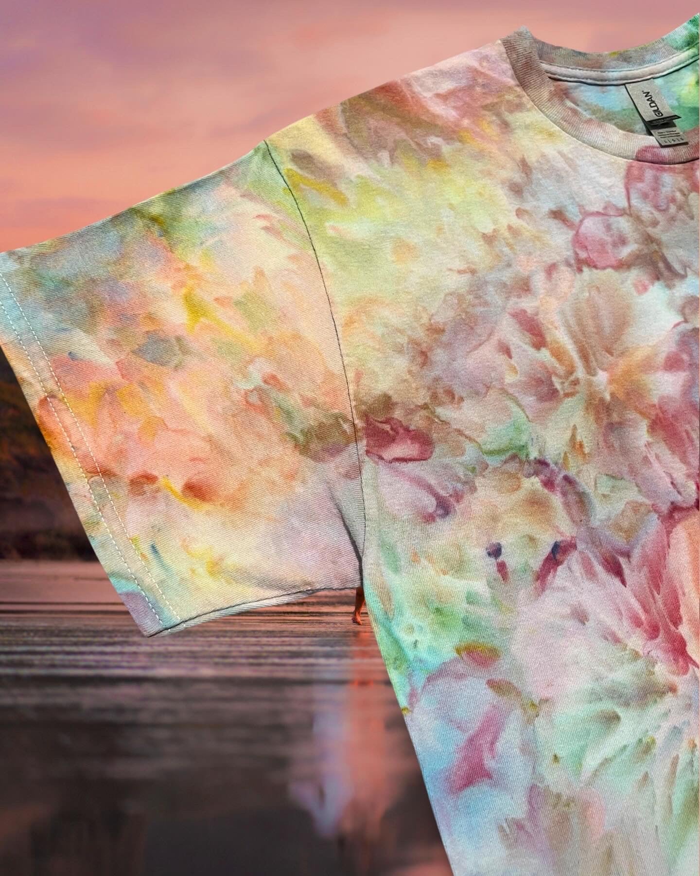 L Endless Spring Watercolor Tee