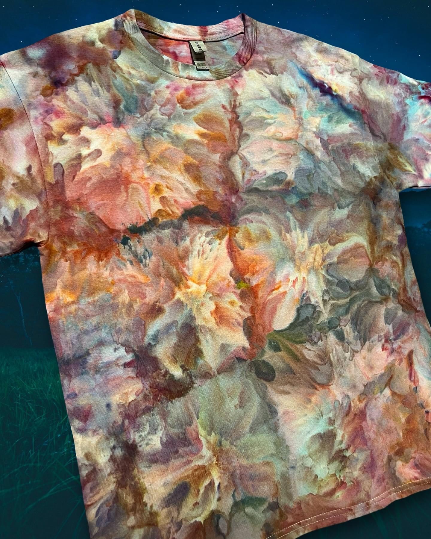 L Equinox Watercolor Tee