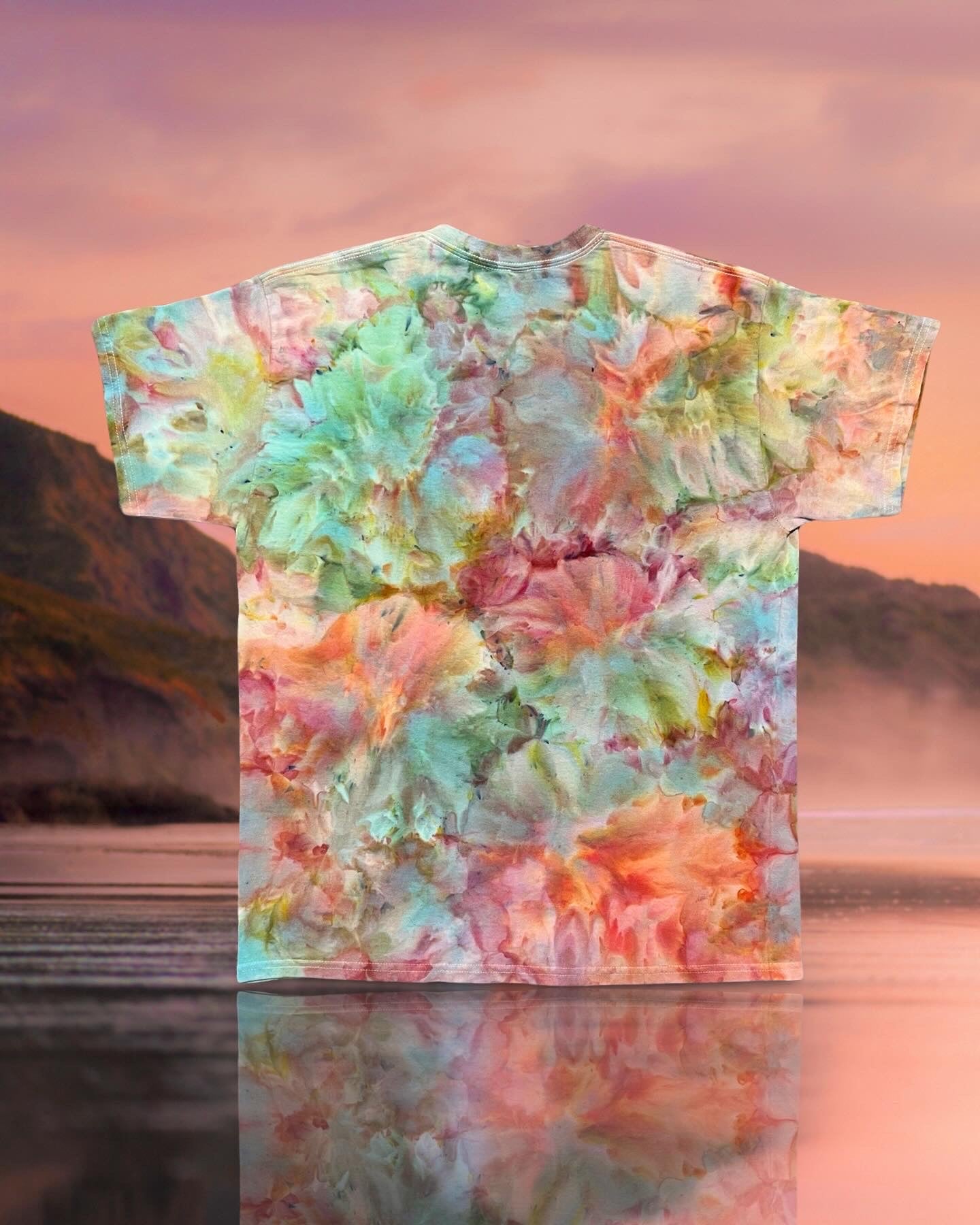 L Endless Spring Watercolor Tee