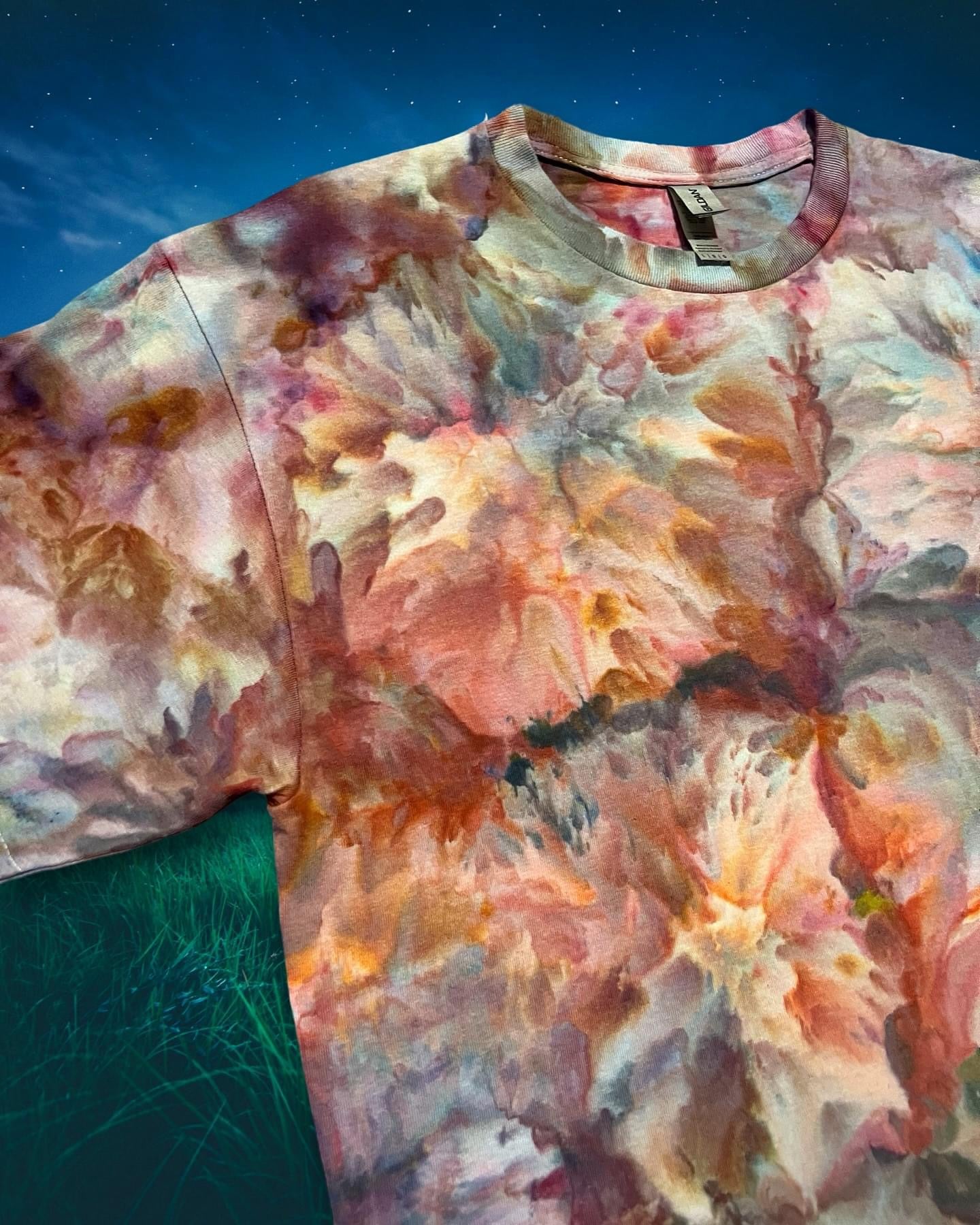 L Equinox Watercolor Tee