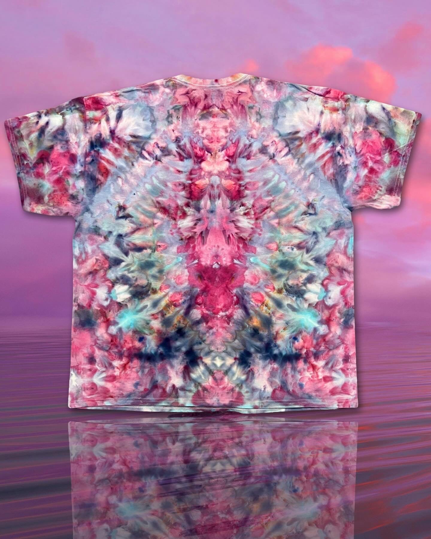 XXL Emergent Flux Mindflow Tee