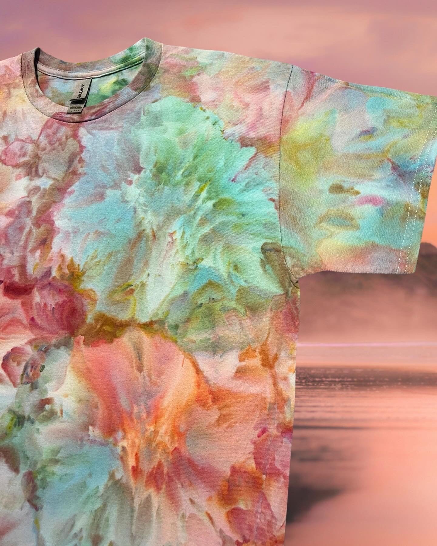 L Endless Spring Watercolor Tee