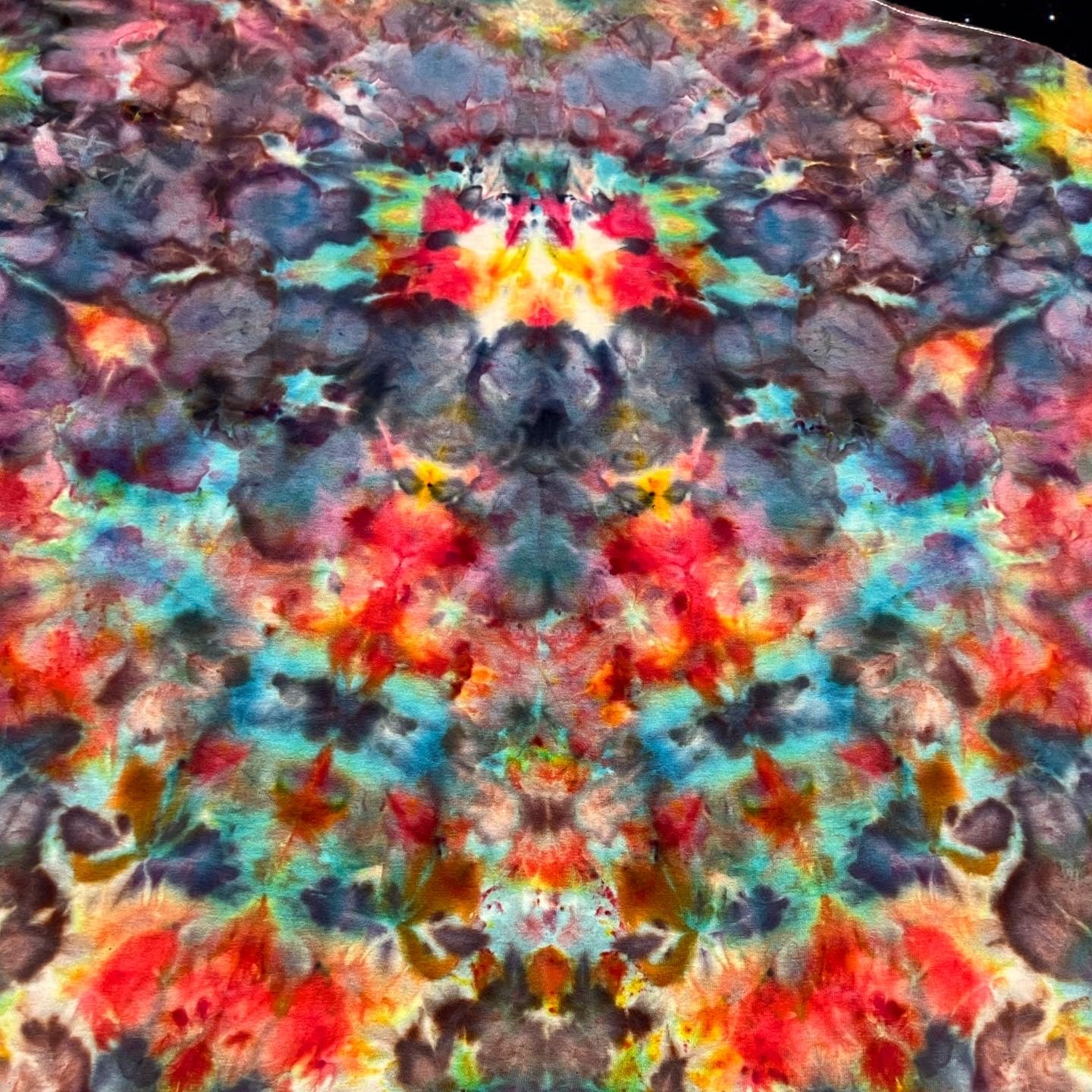 XXL Psychedelic Pillars Tee