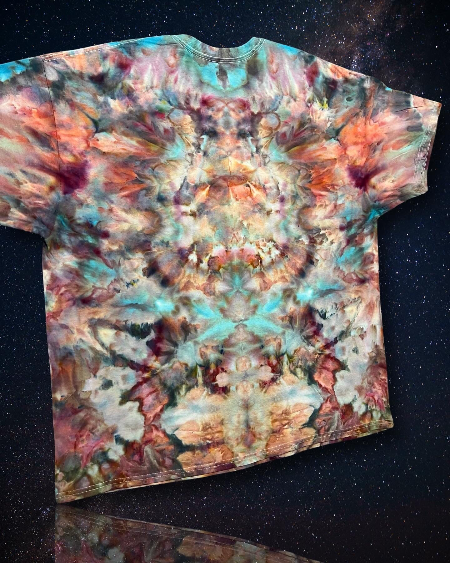 XXL Cosmic Cartwheel Mindflow Tee