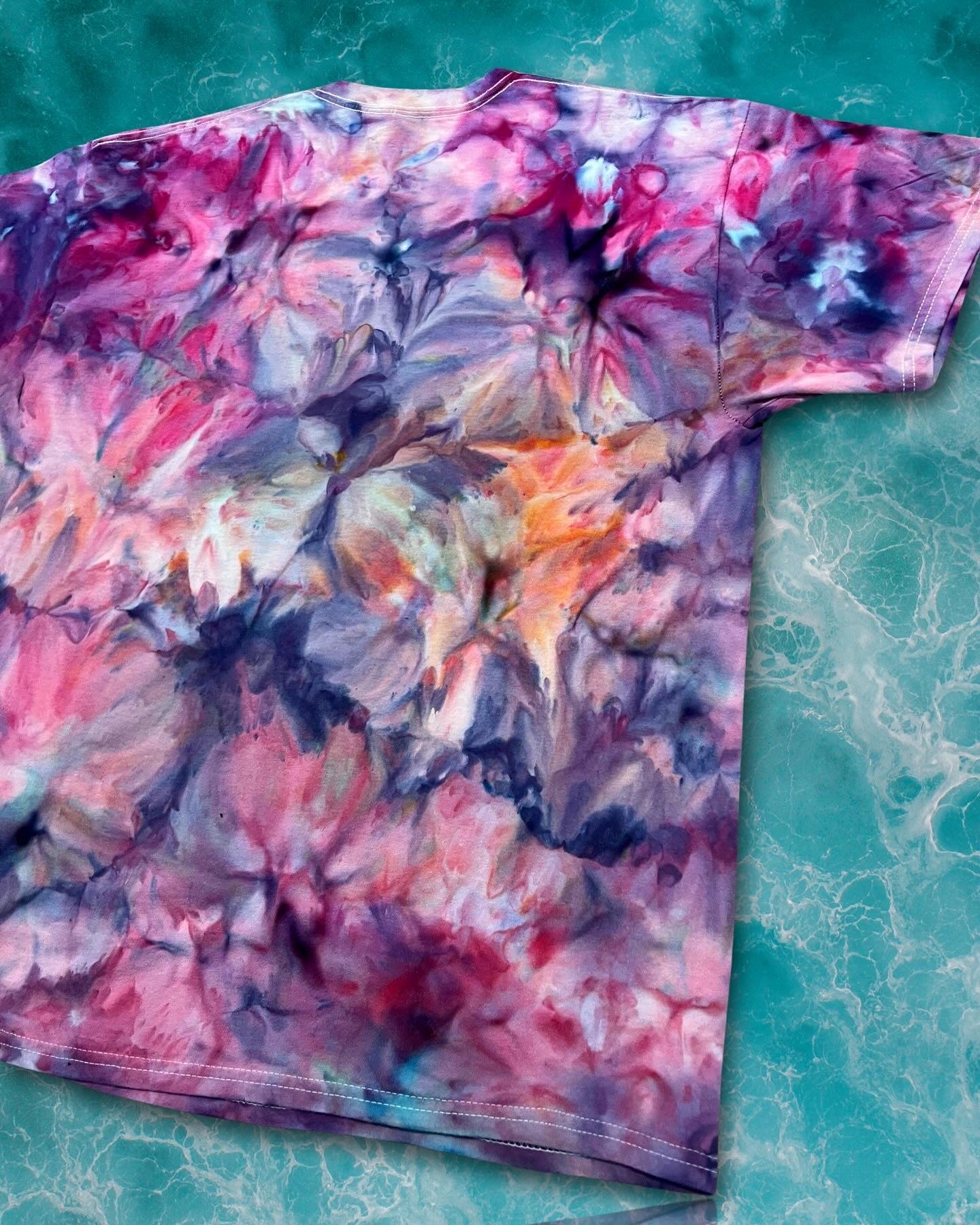 XL Orchid Waves Tee