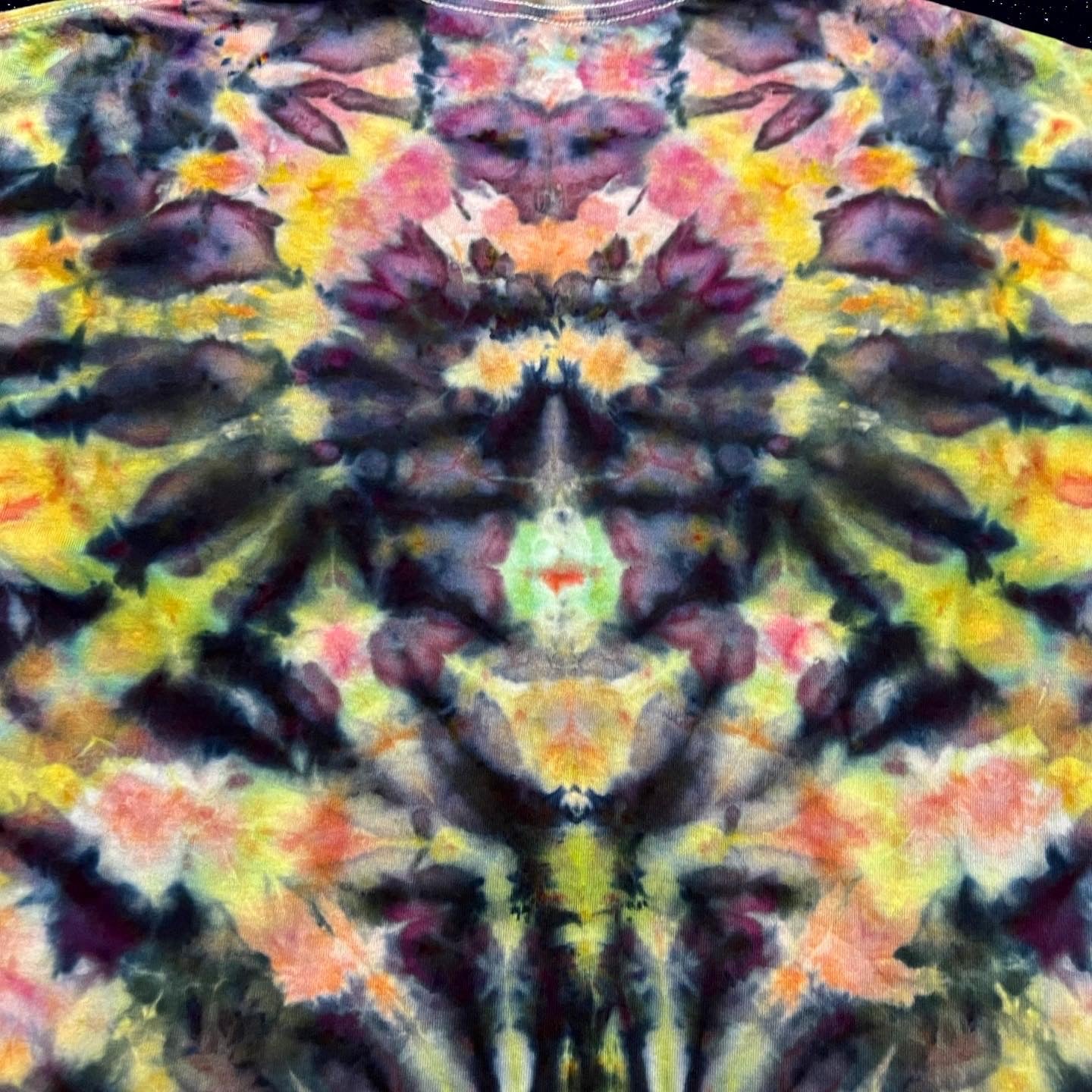 L Entomophily Mindscape Tee