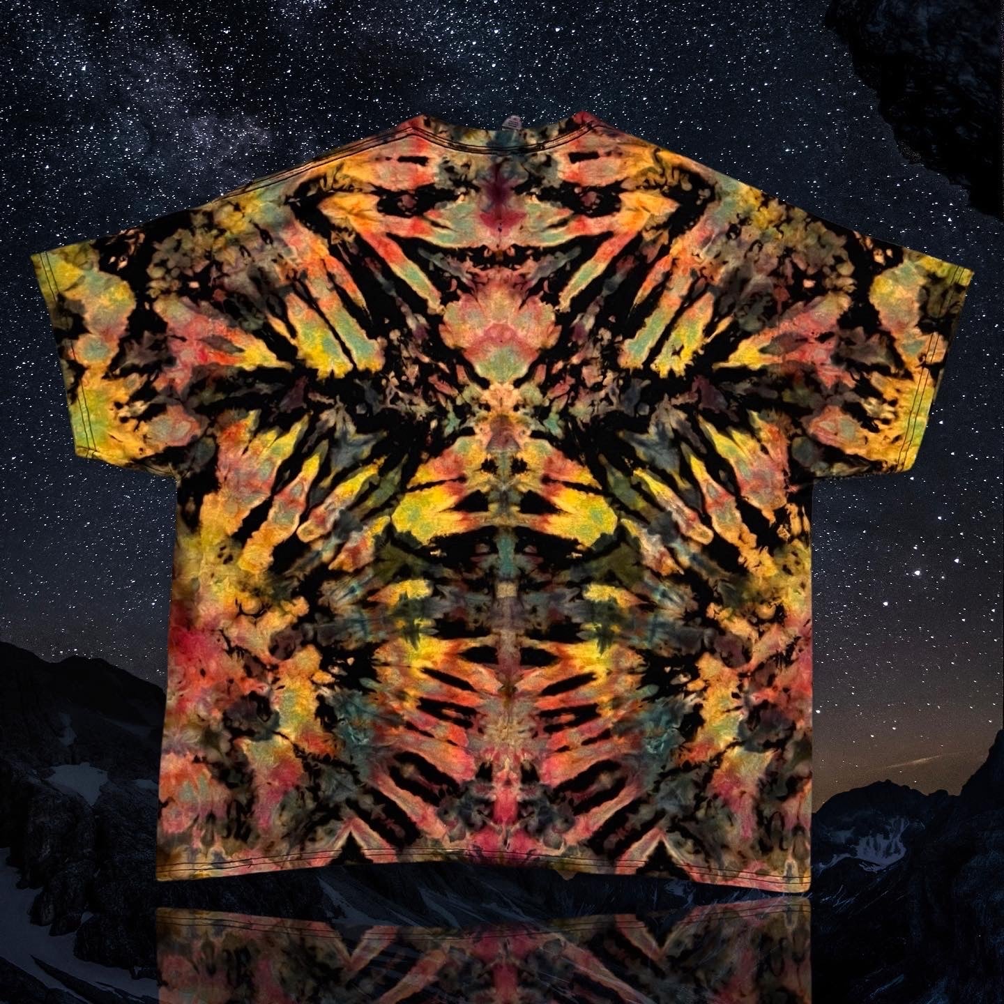 3XL Prismatic Reverse Mindscape Tee