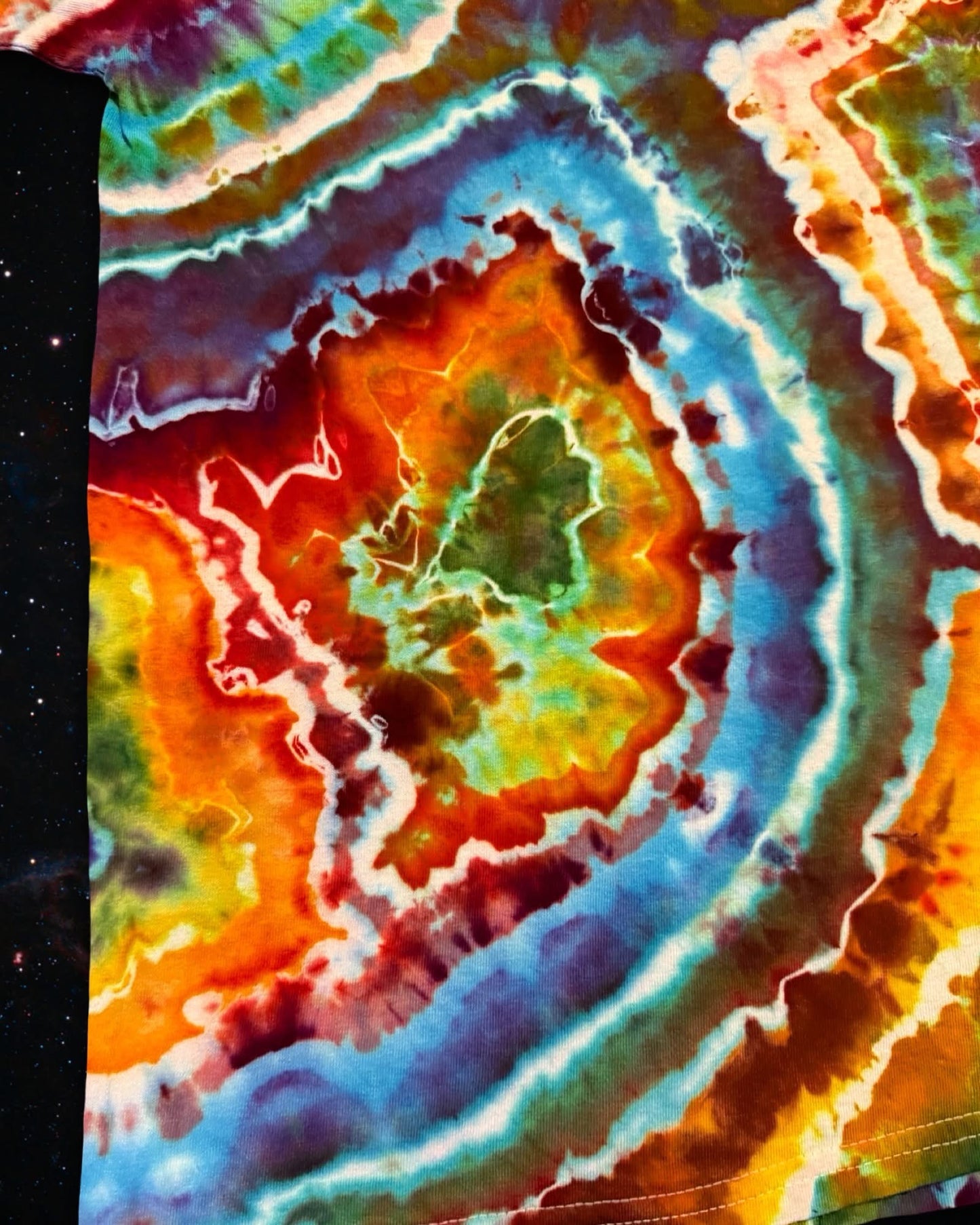 XL Geode Tee