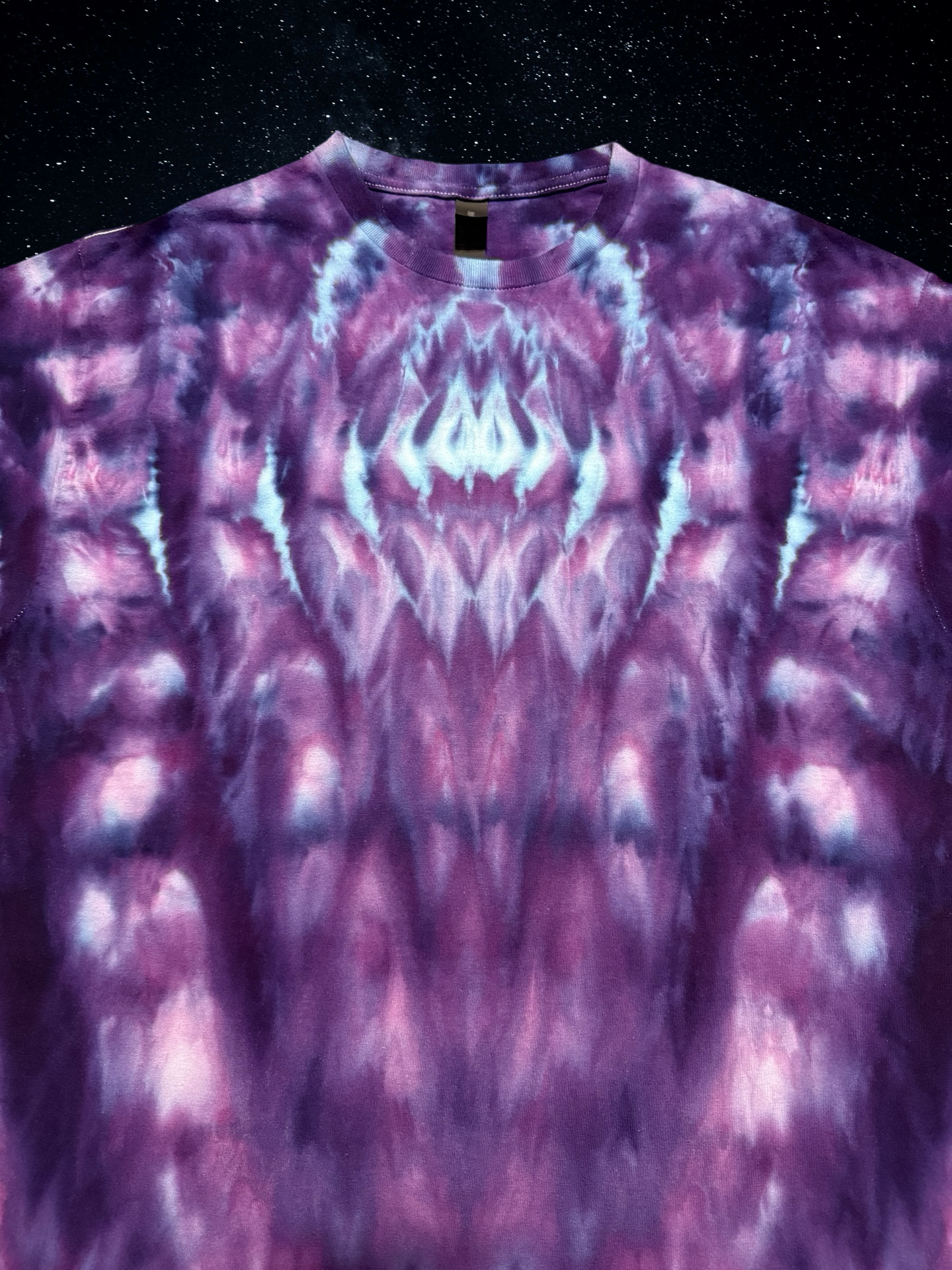 L Infinite Realm Tee