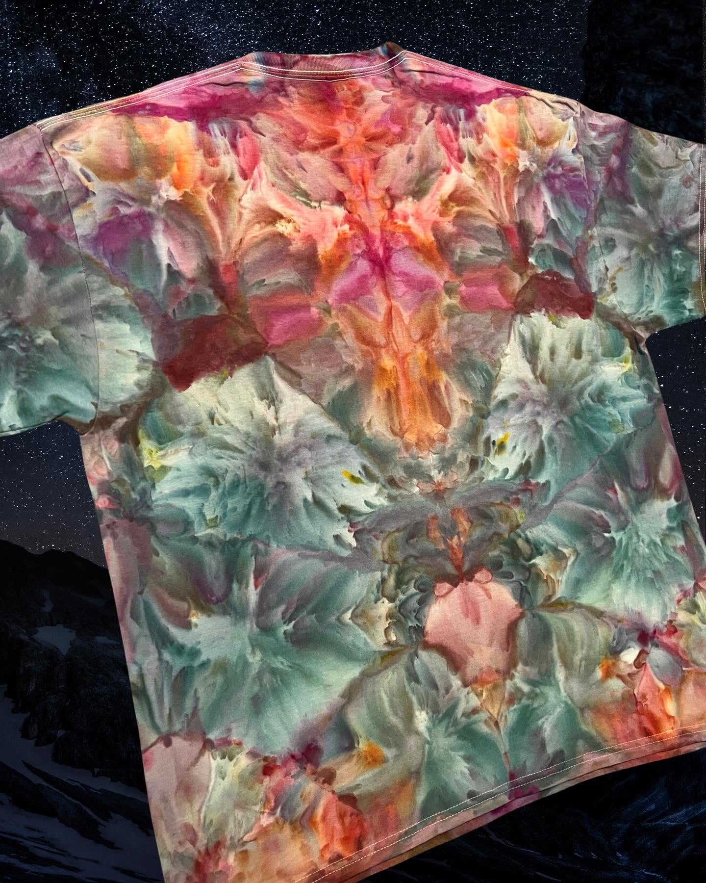 XL Icarus’ Dream Mindflow Tee