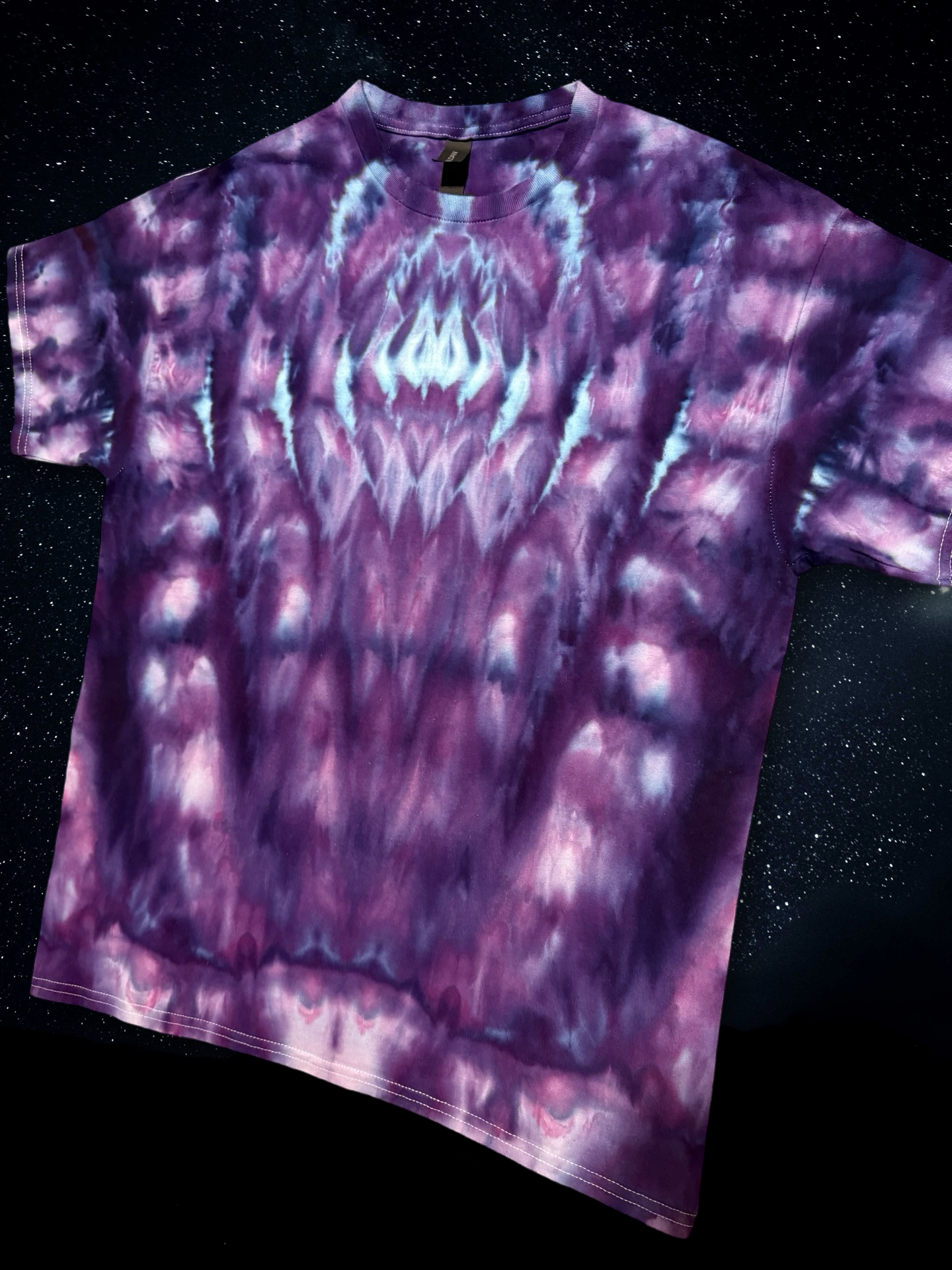 L Infinite Realm Tee