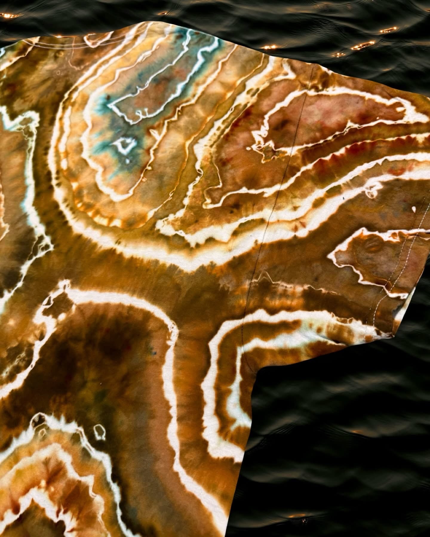XXL Geode Tee