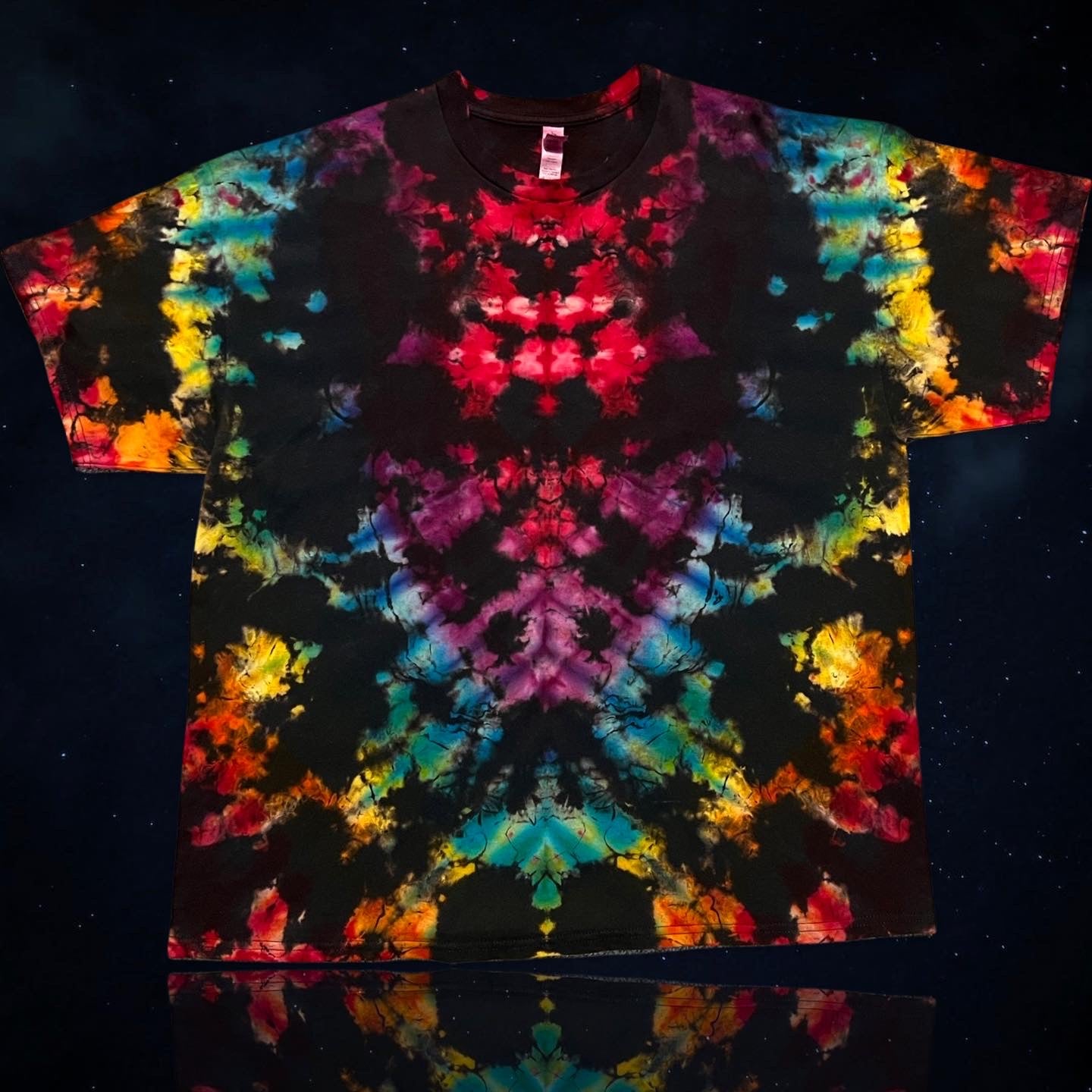 XXL Reverse  Rainbow Mercatroid Tee