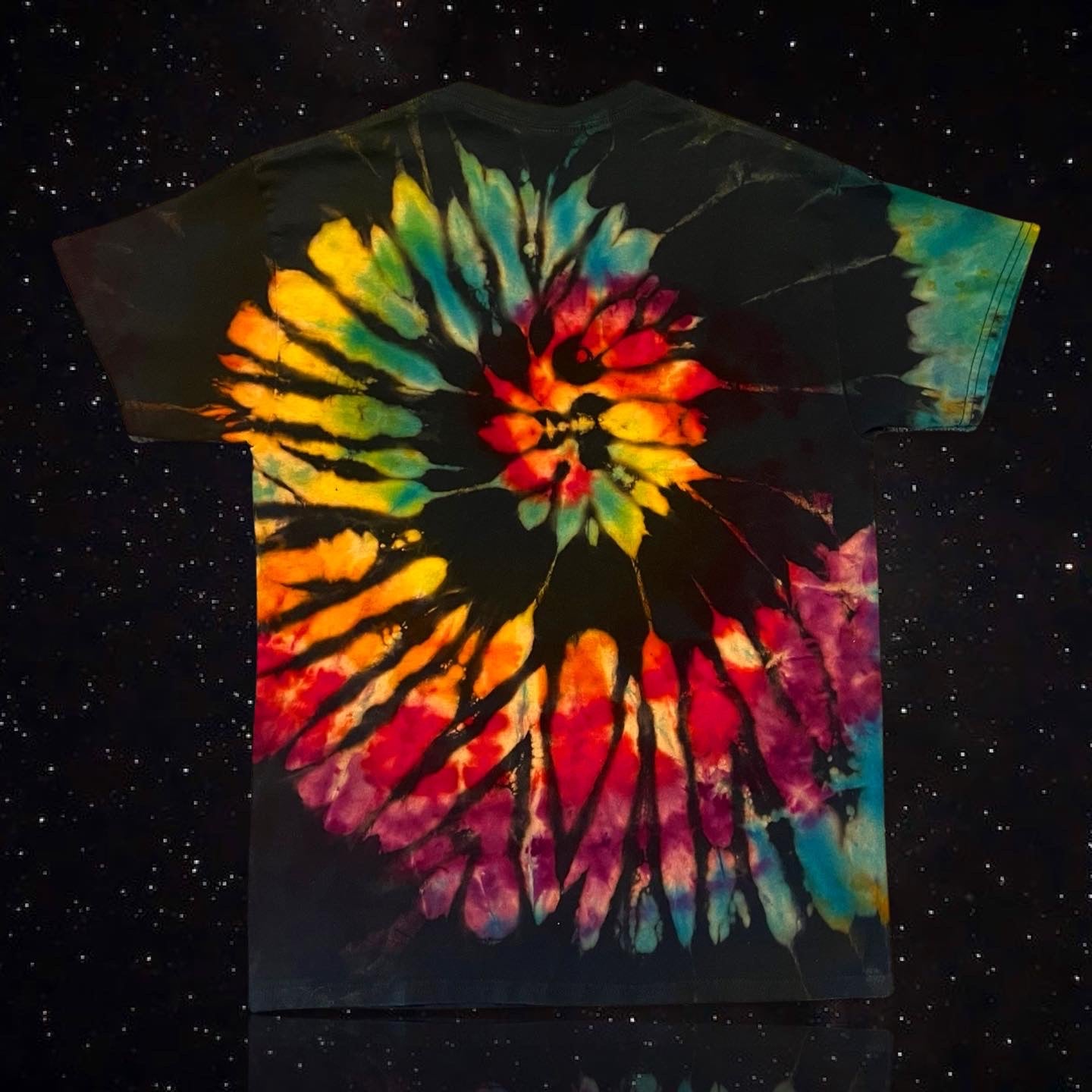 M Reverse Half Rainbow Spiral Tee