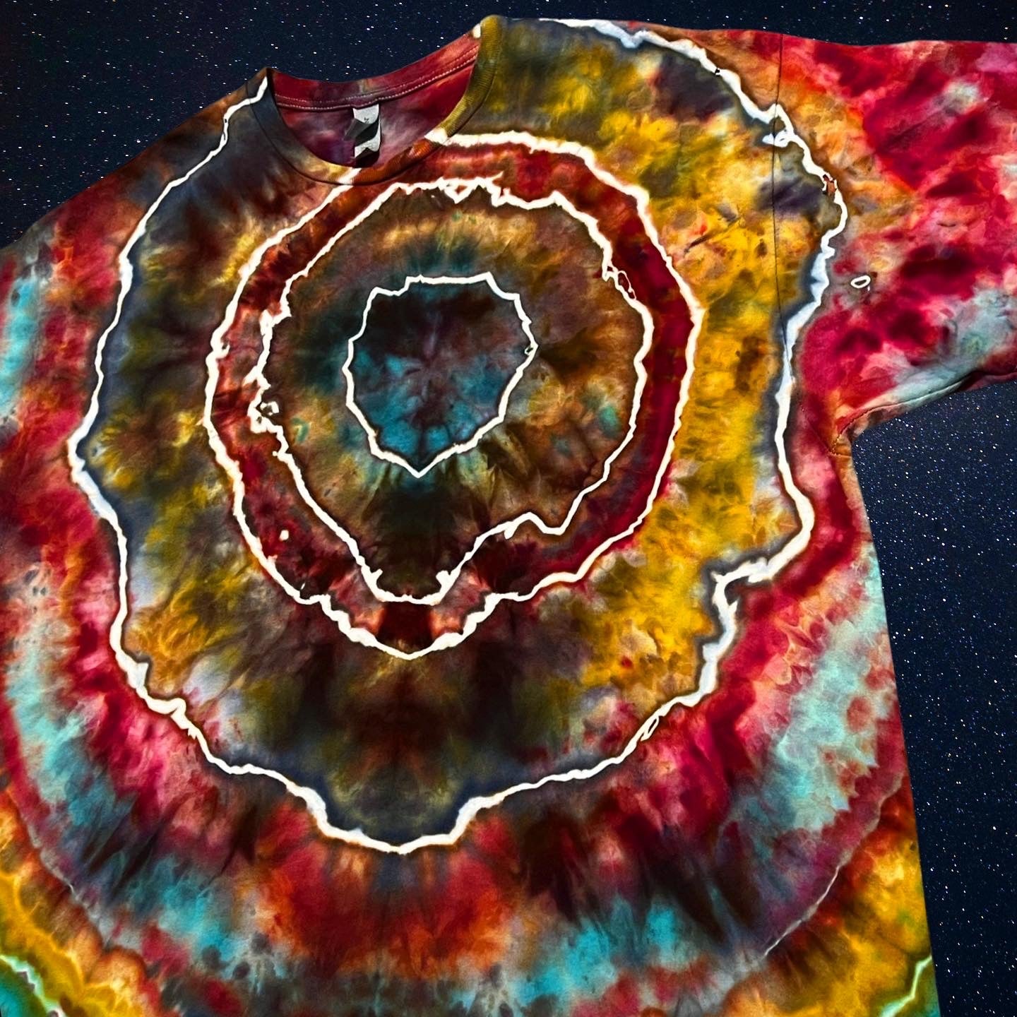 XXL Geode Mindscape Tee