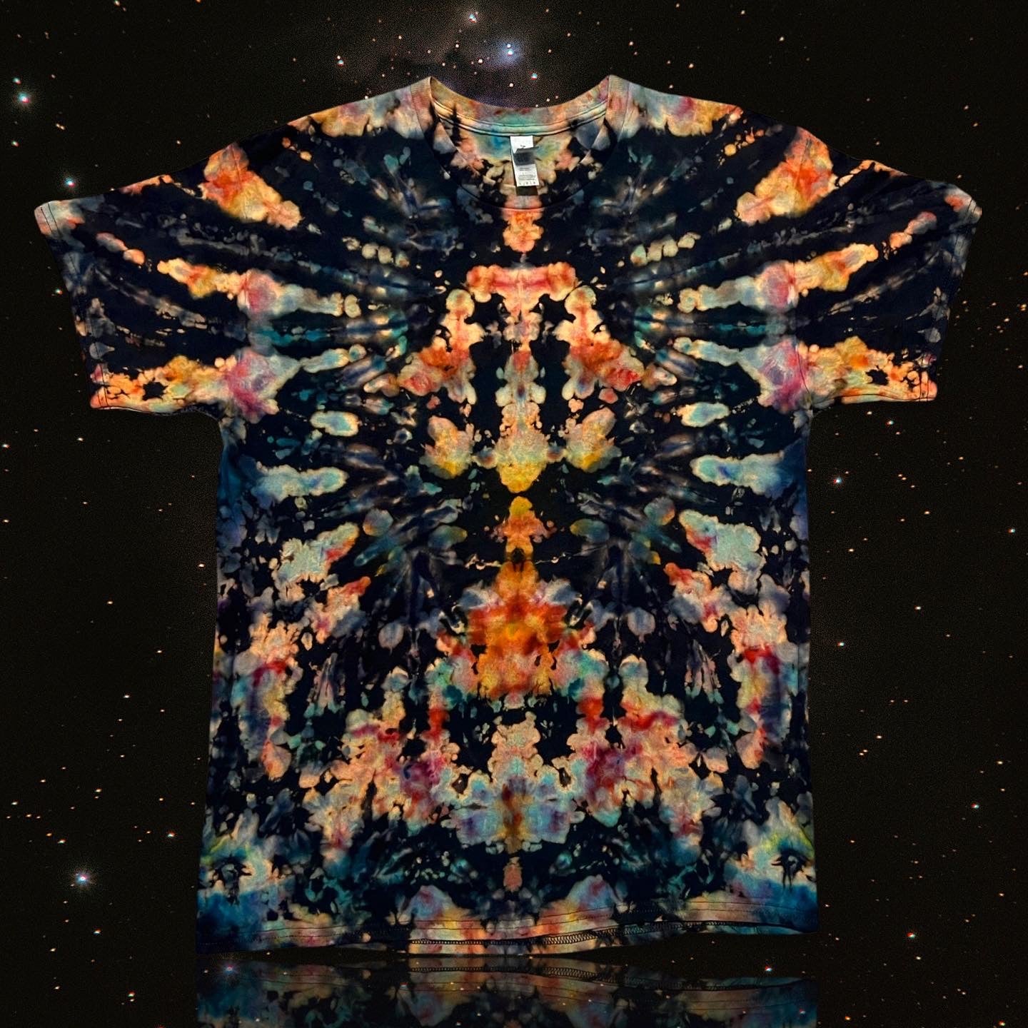 L Nova Reverse Mindscape Tee