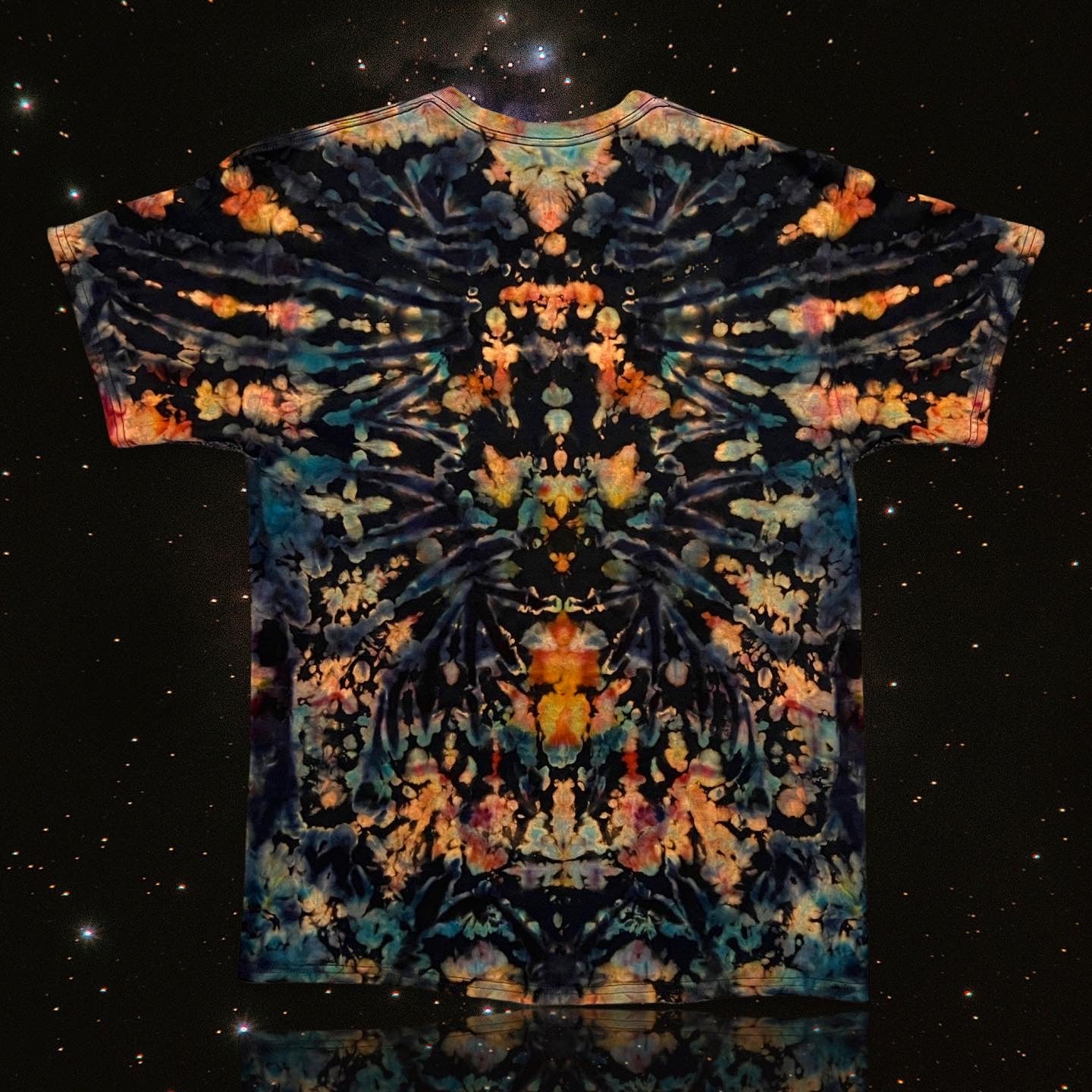 L Nova Reverse Mindscape Tee