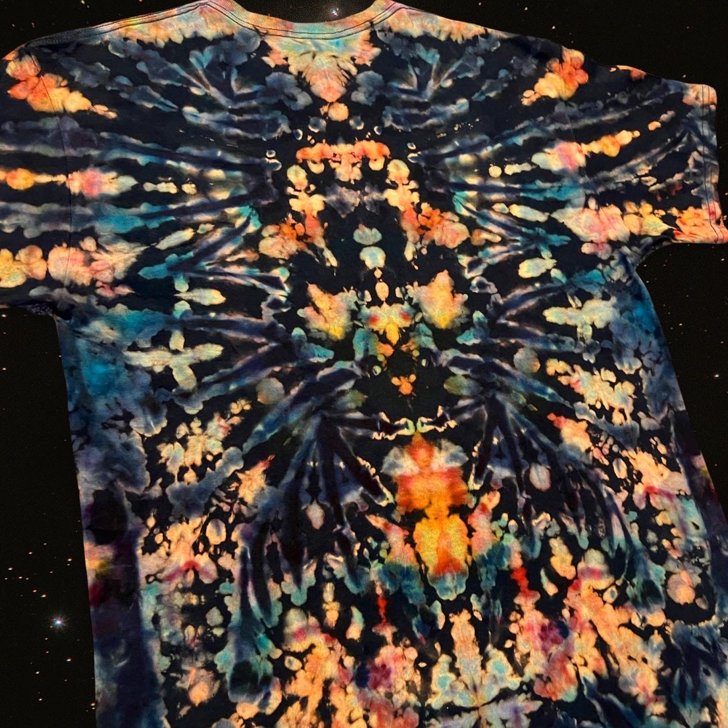 L Nova Reverse Mindscape Tee