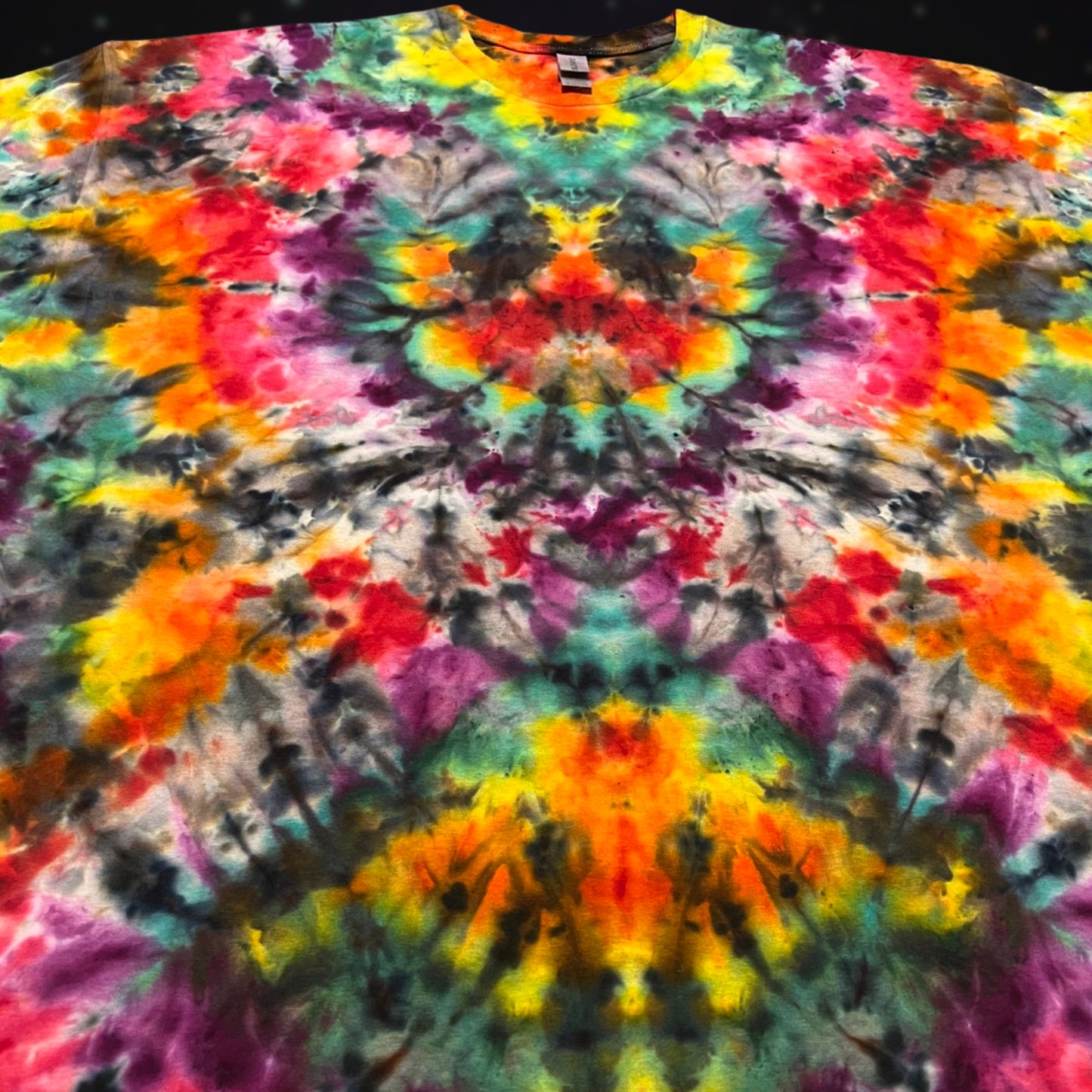 XXL Rainbow Mindscape Tee